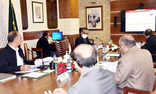 Govt to use &lsquo;eyes in the sky&rsquo; to track sluggish projects