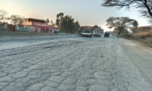 National highways, a nightmare for commuters, cry for repairs National highways, a nightmare for commuters, cry for repairs