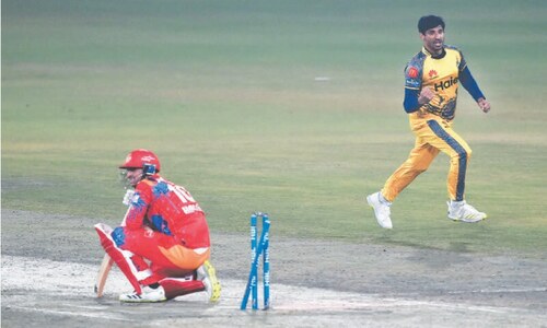 HBL Pakistan Super League: United eliminate Zalmi in last-over thriller HBL Pakistan Super League: United eliminate Zalmi in last-over thriller