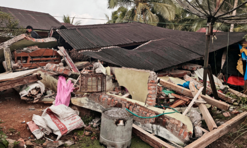 Seven die as 6.2-magnitude quake hits Indonesian island Seven die as 6.2-magnitude quake hits Indonesian island