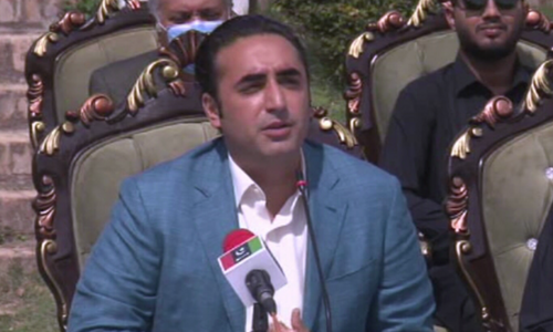 Bilawal says PM Imran's 'threat' to Zardari intolerable, tells him to prepare for consequences