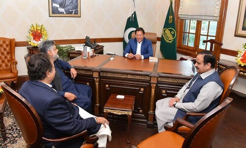 PM Imran in Lahore to rope in ‘migratory birds’ PM Imran in Lahore to rope in ‘migratory birds’