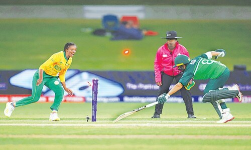Pakistan women go down fighting against South Africa at World Cup