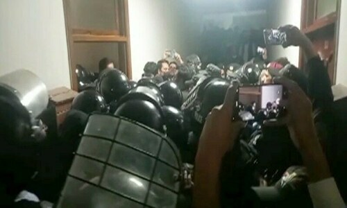 Editorial: Turning Parliament Lodges into a battlefield for hours has only further damaged PTI govt&rsquo;s public image