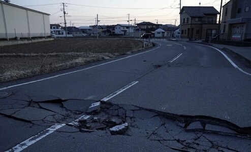 Thousands of Japan homes without power after 7.4 magnitude quake kills four