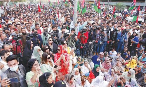 PPP holds protest over storming of Sindh House PPP holds protest over storming of Sindh House