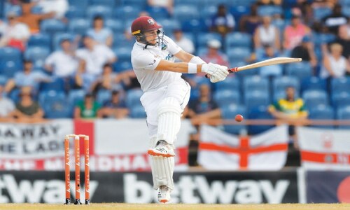 Da Silva steers WI into narrow lead against England in series decider Da Silva steers WI into narrow lead against England in series decider