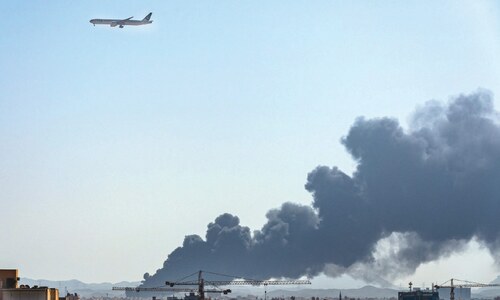 Saudi Arabia ‘foils oil tanker attack’ after rebels disrupt F1 Saudi Arabia ‘foils oil tanker attack’ after rebels disrupt F1