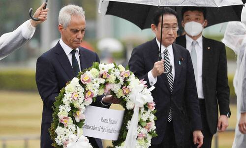 Japan&rsquo;s PM, US envoy pray in Hiroshima amid Russia nuke fears