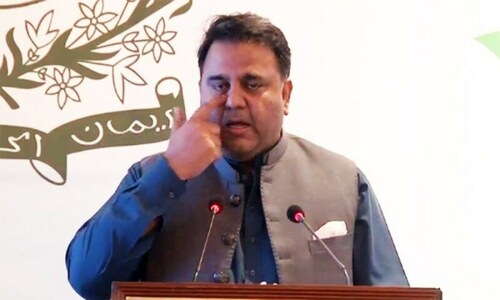 PTI to hand tickets to 135 loyalists