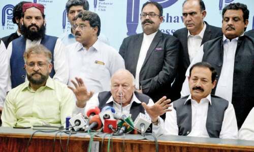 Immediate SC verdict on no-trust issue demanded Immediate SC verdict on no-trust issue demanded
