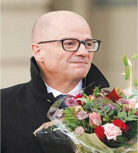 Norway minister resigns over affair with young woman