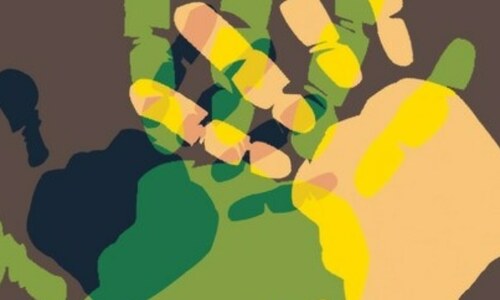 Smokers' corner: The echoes of slaps