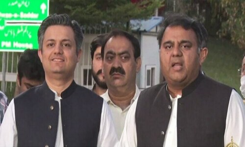 Imran Khan fighting for Pakistan&rsquo;s sovereignty, say ex-ministers