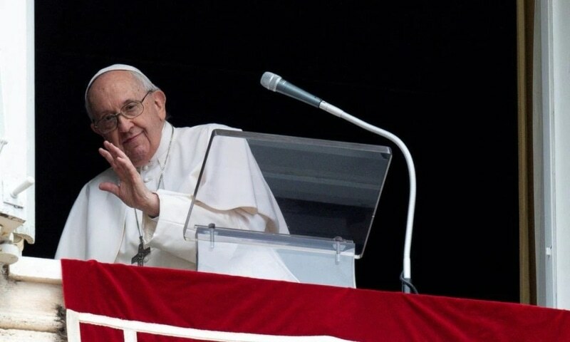 Pope defends media freedom, pays tribute to killed reporters