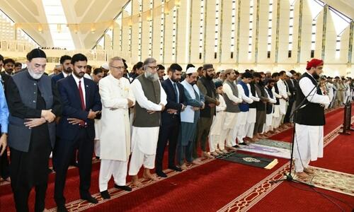Pakistan celebrates Eidul Fitr with religious zeal and fervour as Covid's spectre finally banished