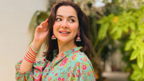Hania Aamir reveals fans showed up at her door and didn't leave till the police arrived