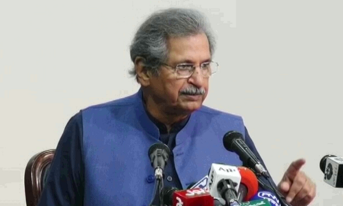Shafqat warns of country-wide blockade if Islamabad march hindered