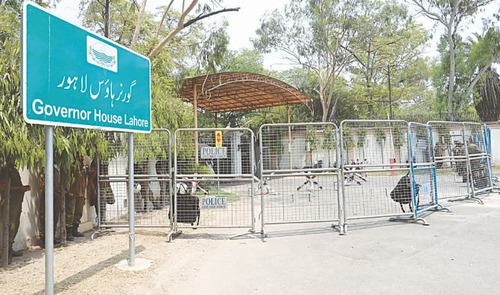 Alvi, Imran pin hopes on SC to undo ‘illegal ousters’ Alvi, Imran pin hopes on SC to undo ‘illegal ousters’