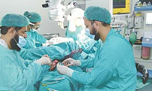 Boy’s own hands re-attached in rare surgery in Lahore Boy’s own hands re-attached in rare surgery in Lahore
