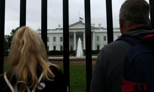US crosses milestone of one million deaths from Covid