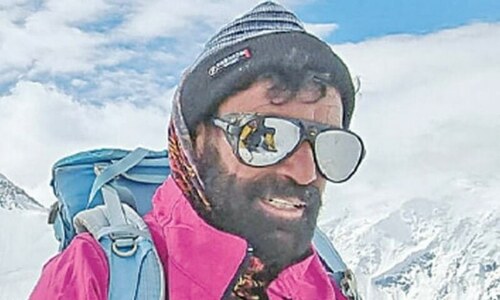 Climber Raza Sadpara fractures spine in mountain fall