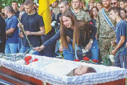 Russians enter outskirts of Ukraine city Russians enter outskirts of Ukraine city