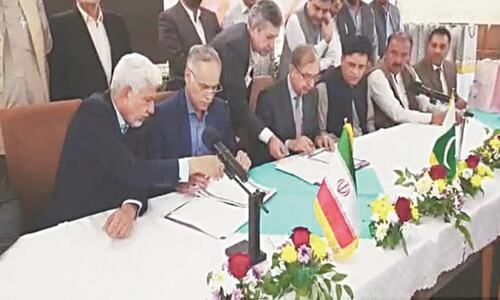 MoU signed to boost border trade with Iran