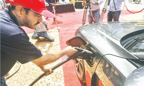 Karachi gearing up for e-vehicle charging at lightning speeds