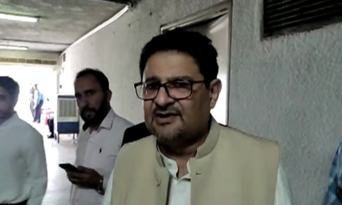 Miftah tries to reassure country as clock ticks on IMF deal