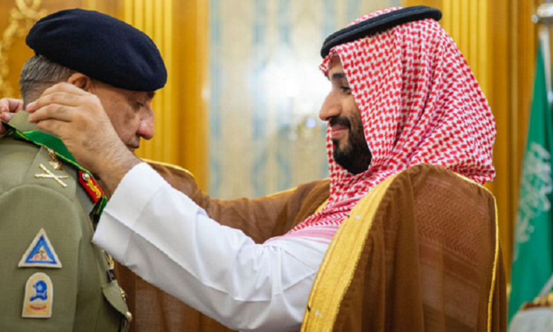 Saudi crown prince confers King Abdulaziz medal on COAS Bajwa for strengthening Pak-Saudi ties Saudi crown prince confers King Abdulaziz medal on COAS Bajwa for strengthening Pak-Saudi ties