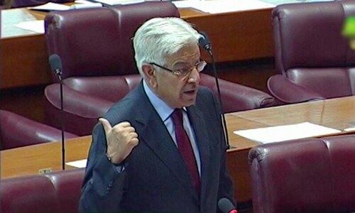 Khawaja Asif condemns Canadian MP Tom Kmiec's allegations against COAS Bajwa