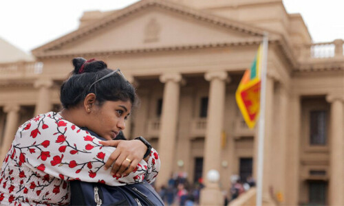 Awe and anger in Sri Lanka’s ransacked presidential palace Awe and anger in Sri Lanka’s ransacked presidential palace