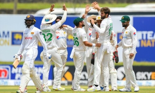 Sri Lanka hit back after Shaheen Afridi takes four wickets for Pakistan on opening day of 1st Test
