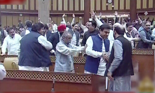 Elahi suffers shock defeat as Hamza retains Punjab CM position after deputy speaker's contentious ruling