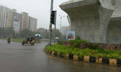 Heavy rains, thunderstorms expected in Karachi from tomorrow: Met Office