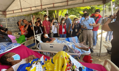 Hundreds of aftershocks shake earthquake-hit northern Philippines