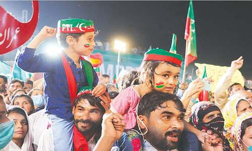 Act while there is still time, Imran warns institutions