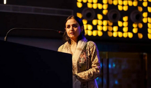 Indian authorities bar Pulitzer-winning Kashmiri journalist from leaving country