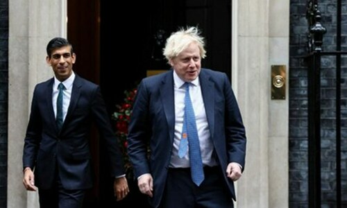 Rishi Sunak refuses to attack Boris Johnson in leadership bid