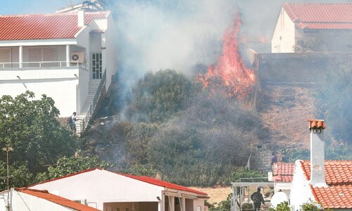 Fierce wildfires ravage Greece amid heatwave