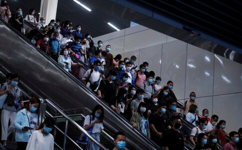 China population to begin shrinking by 2025: officials China population to begin shrinking by 2025: officials