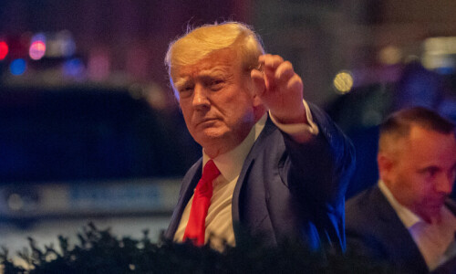 Trump signals he will testify in New York probe into business practices Trump signals he will testify in New York probe into business practices