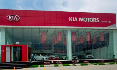 Korean auto makers resist slashing prices Korean auto makers resist slashing prices