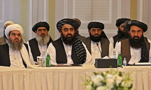 طالبان کے رویے پر مایوسی کے باوجود امریکا 'منجمد اثاثوں' سے متعلق مذاکرات پر رضامند