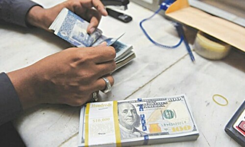 Rupee extends losses, slumps to Rs220.7 per dollar in interbank