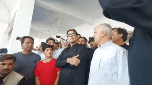 Imran asks KP govt to accelerate relief efforts for flood victims