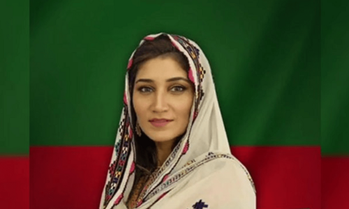 By-poll in NA-157: PTI workers protest candidature of Shah Mahmood Qureshi’s daughter By-poll in NA-157: PTI workers protest candidature of Shah Mahmood Qureshi’s daughter