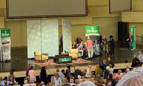 Salman Rushdie hurt in New York knife attack