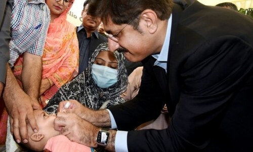 Week-long drive to vaccinate 9.9m children against polio begins in Sindh Week-long drive to vaccinate 9.9m children against polio begins in Sindh